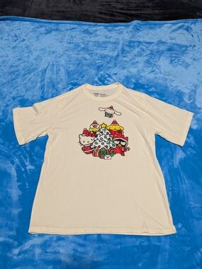 🎄✨ Hello Kitty & Friends Christmas Graphic Tee ✨🎄